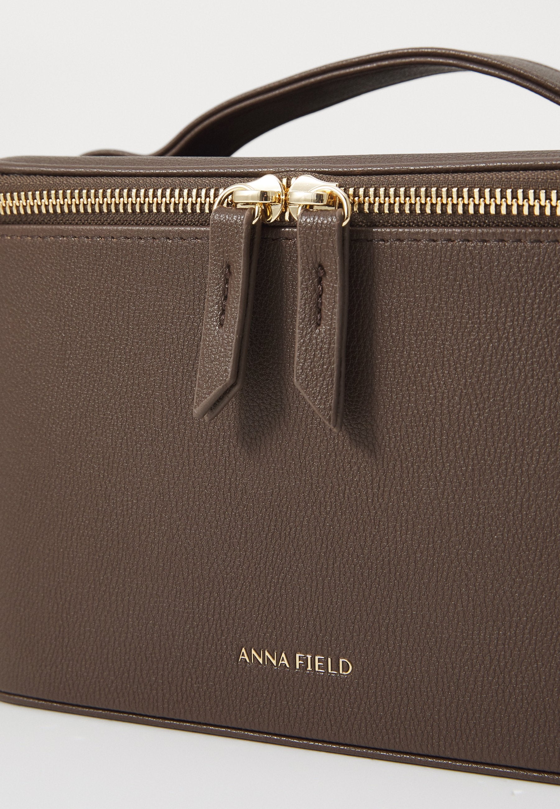 Anna Field Wash Bag - Dark Brown