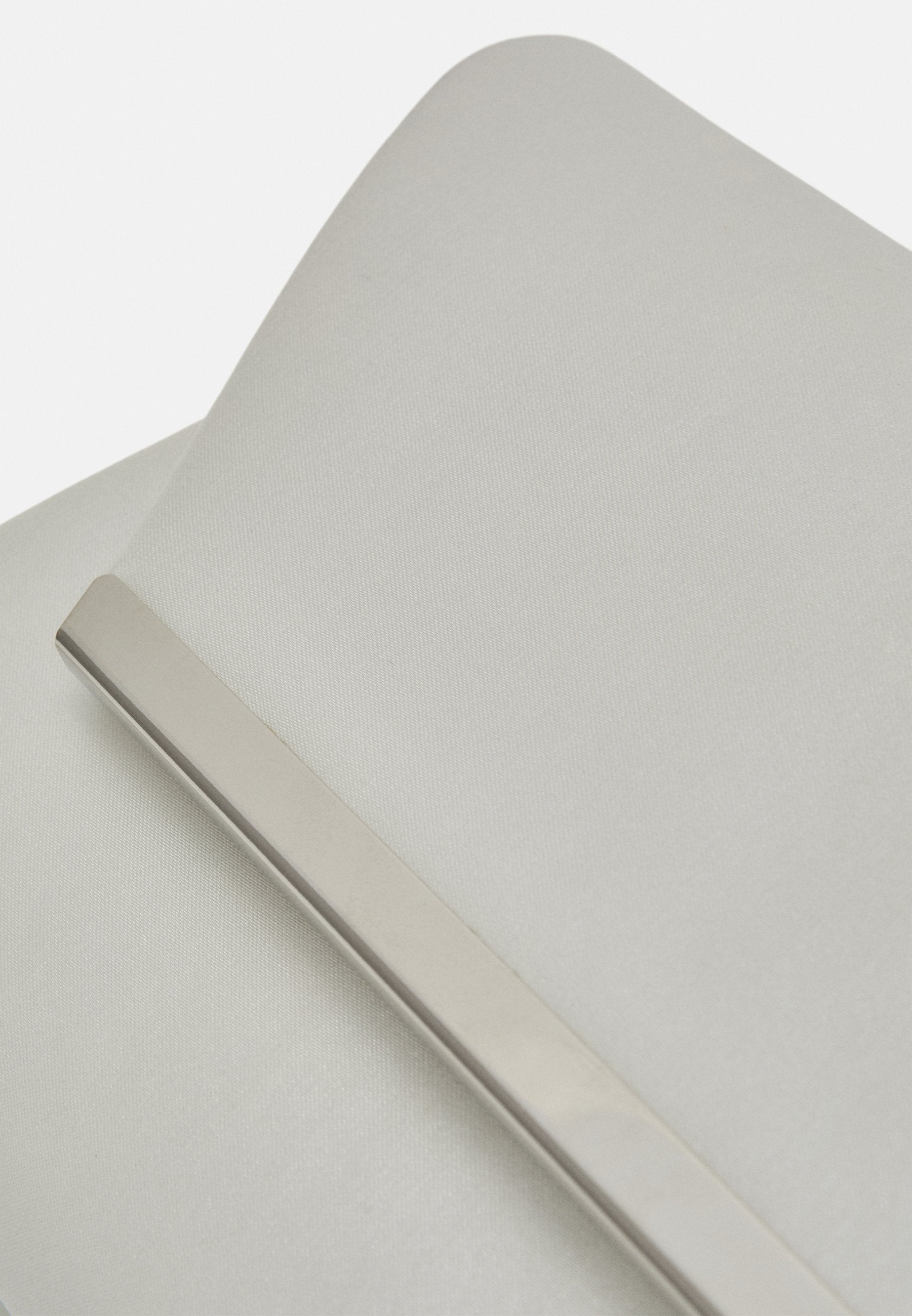 Anna Field Clutch - White