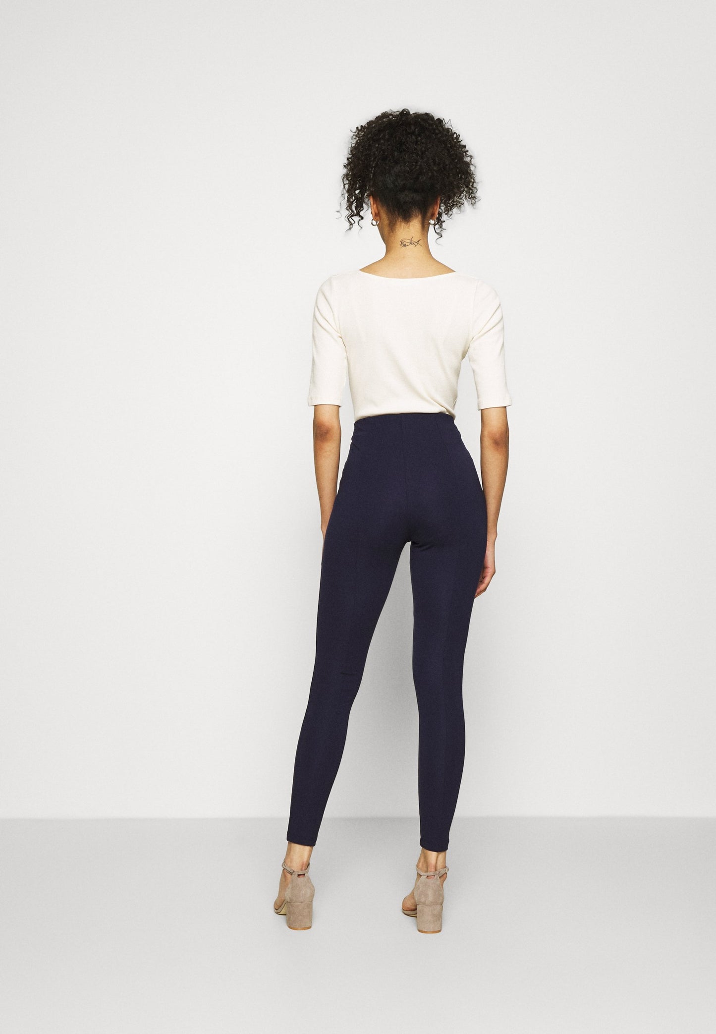 Anna Field Punto Leggings With Button Detail - Leggings - Trousers - Dark Blue