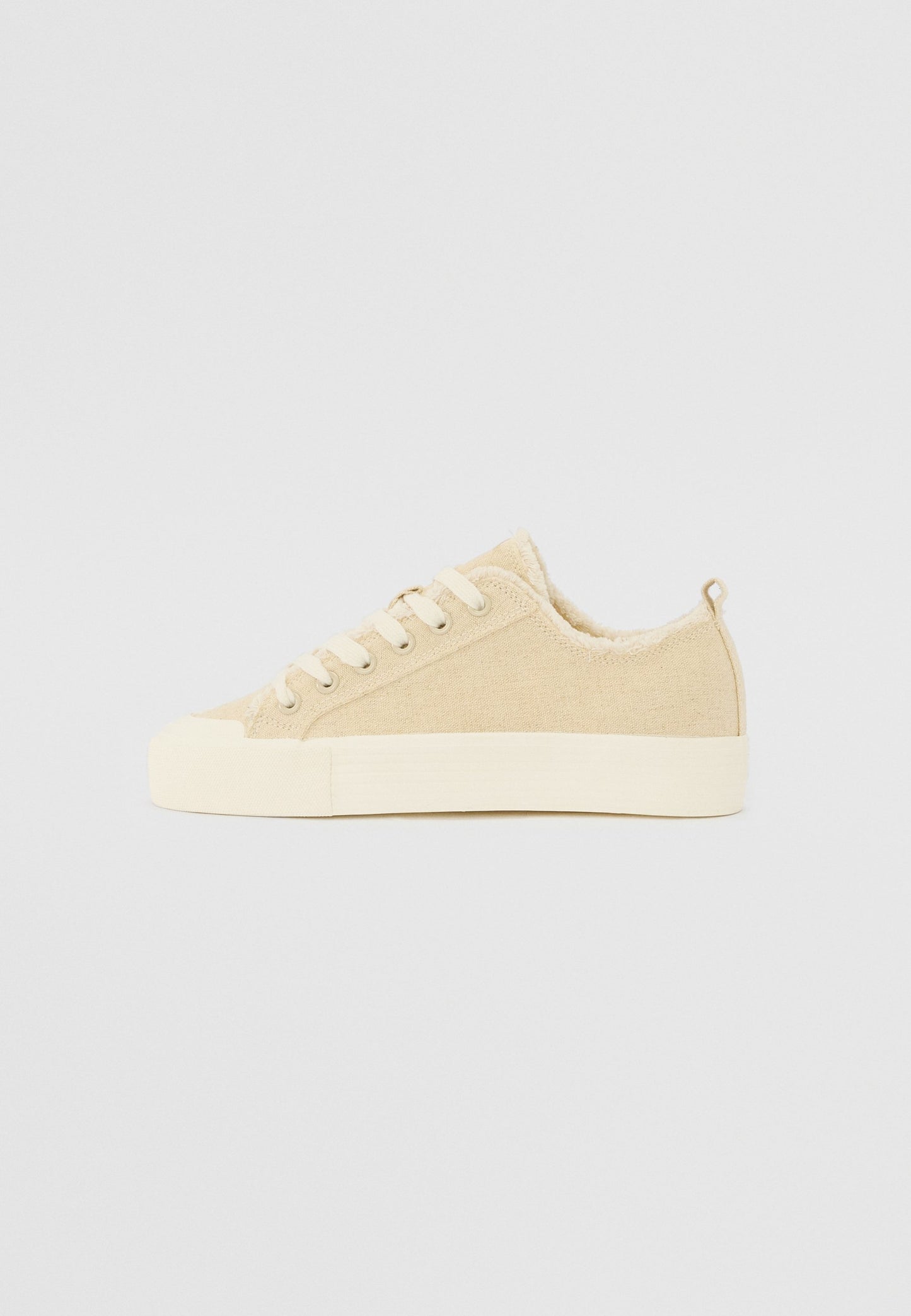 Anna Field Trainers - Leo