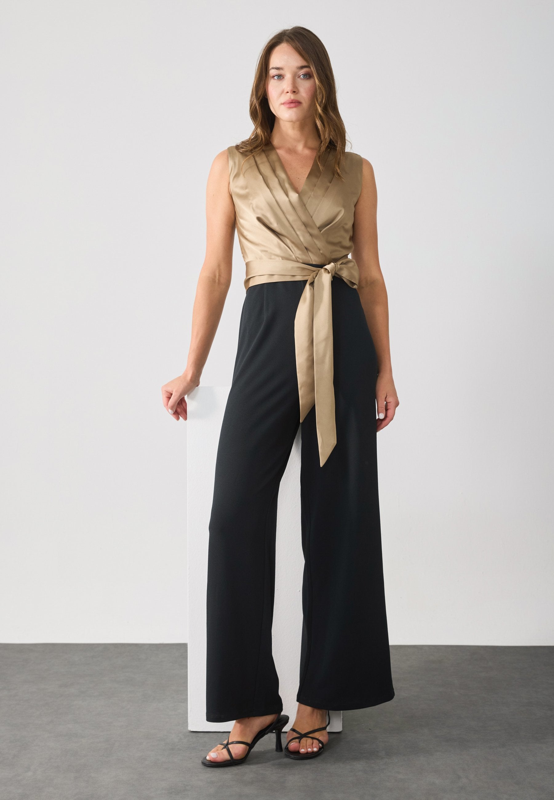 Anna Field Jumpsuit - Beige/black