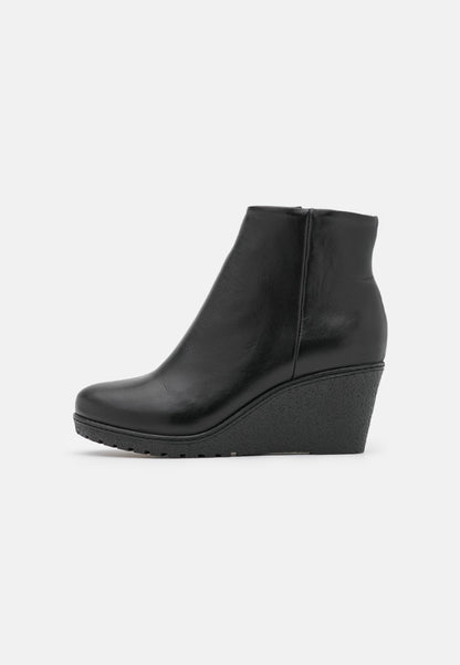 Anna Field Leather Winter Boot - Wedge Ankle Boots
