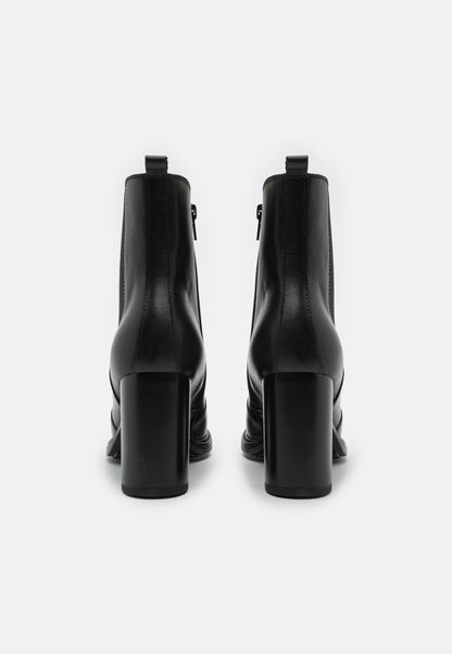  Leather- High Heeled Ankle Boots - Black