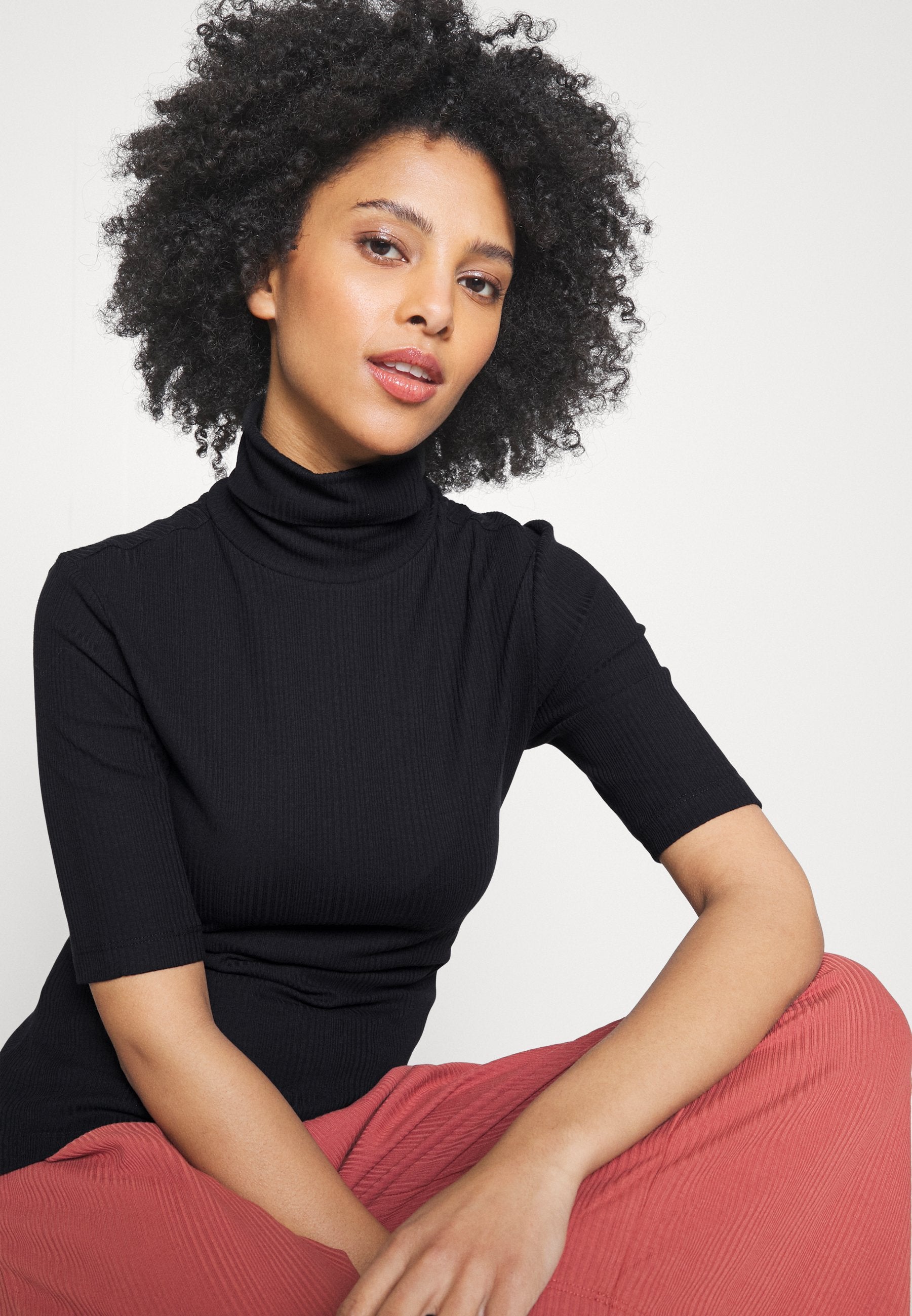 Basic T-Shirt - Black