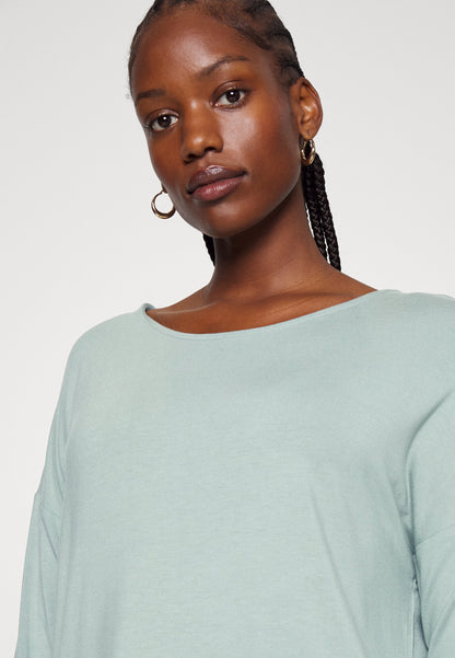  Long Sleeved Top - Light Green
