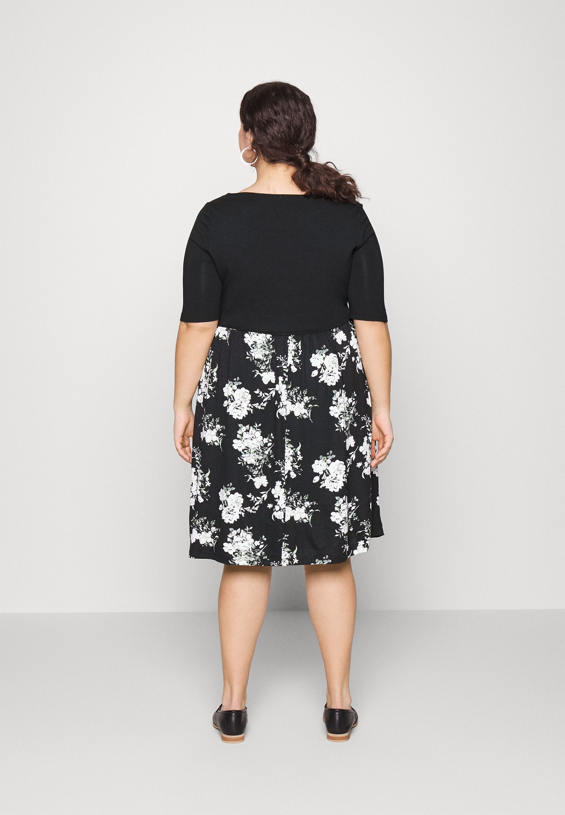  Day Dress - Black/Multi Coloured