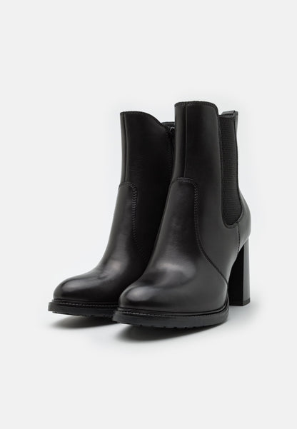  Leather- High Heeled Ankle Boots - Black