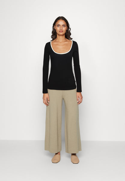 Anna Field Long Sleeved Top - Long Sleeved Top