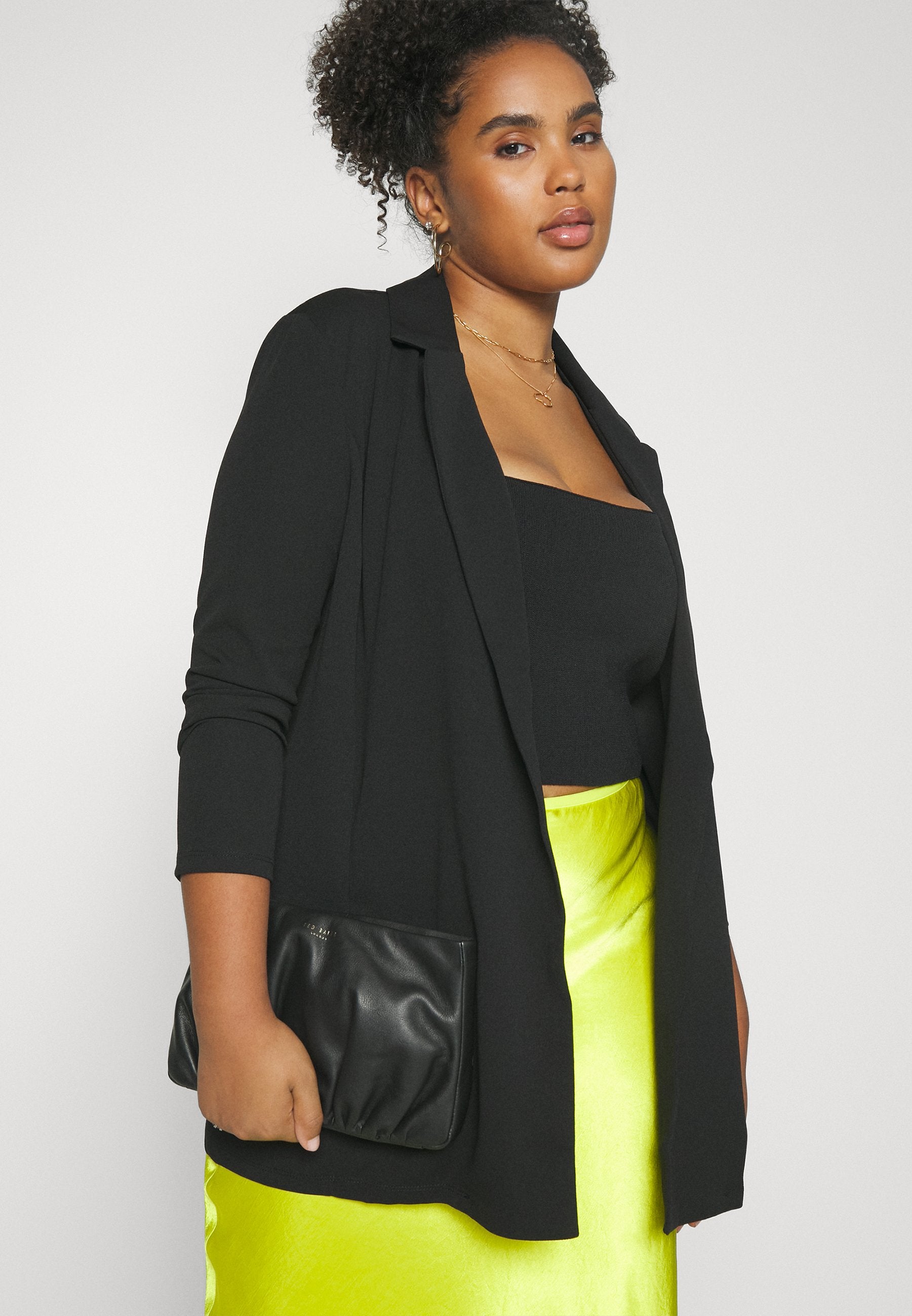  Short Coat - Black
