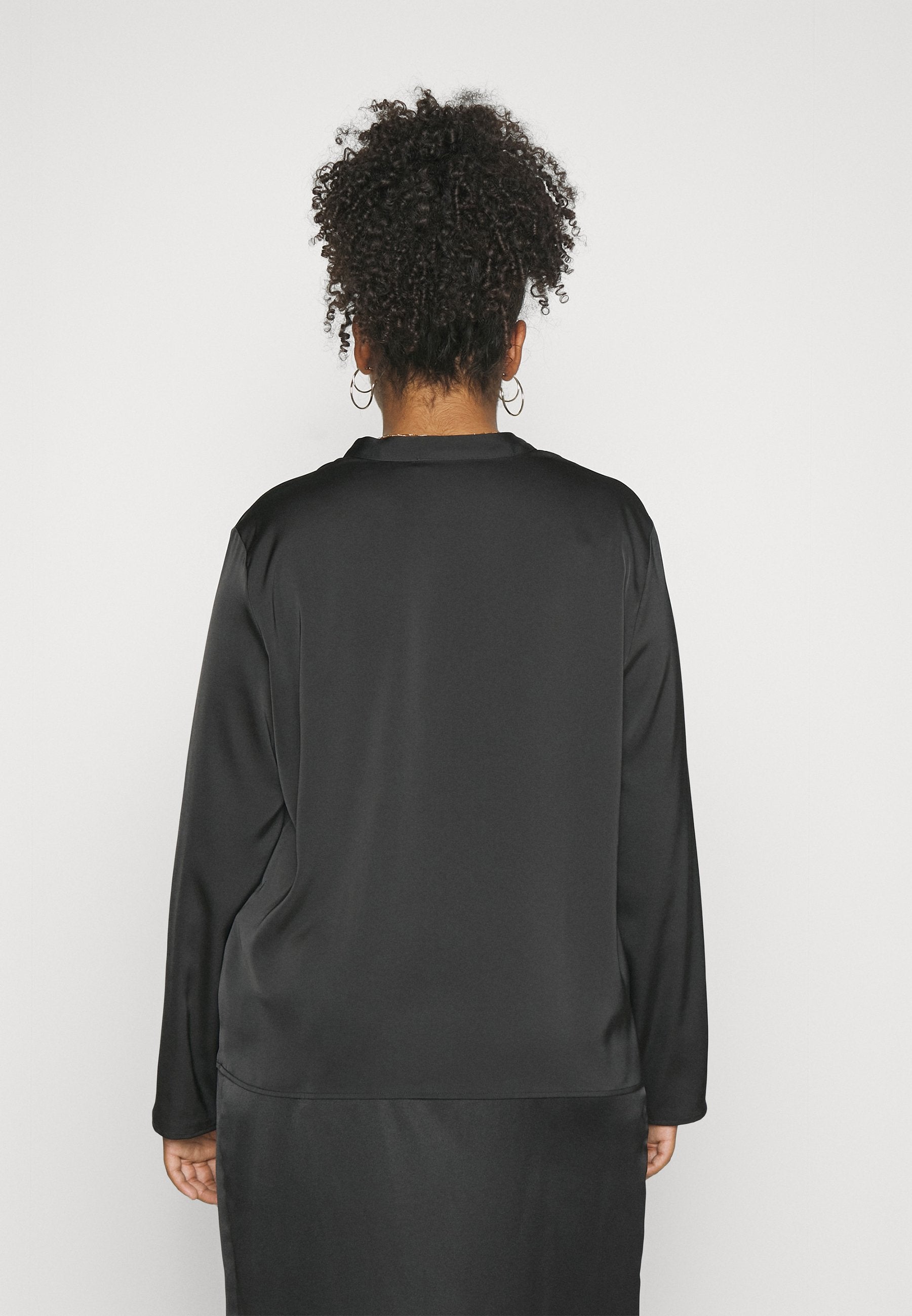  Blouse - Blouse