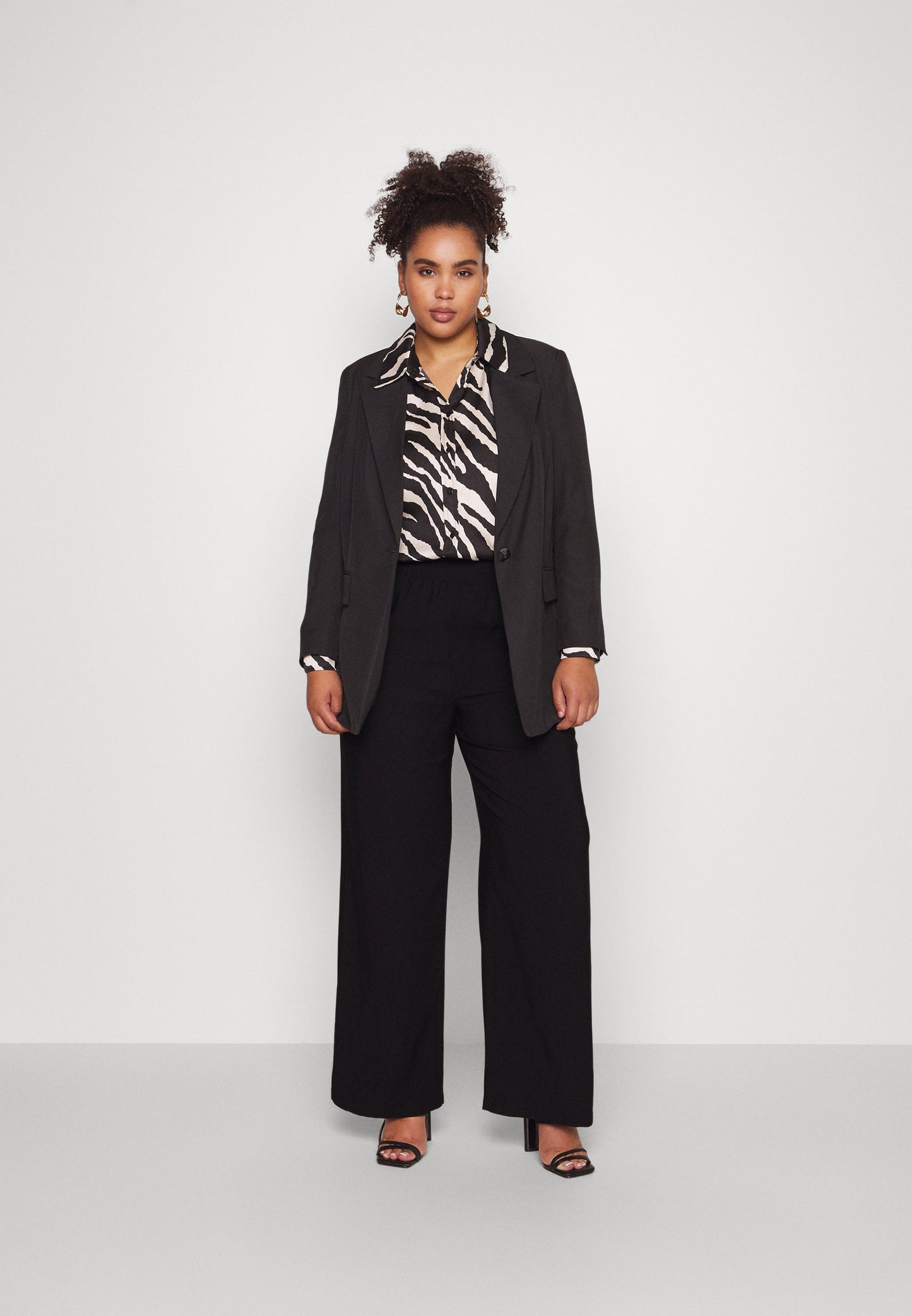  Wide Leg Pant - Trousers - Black