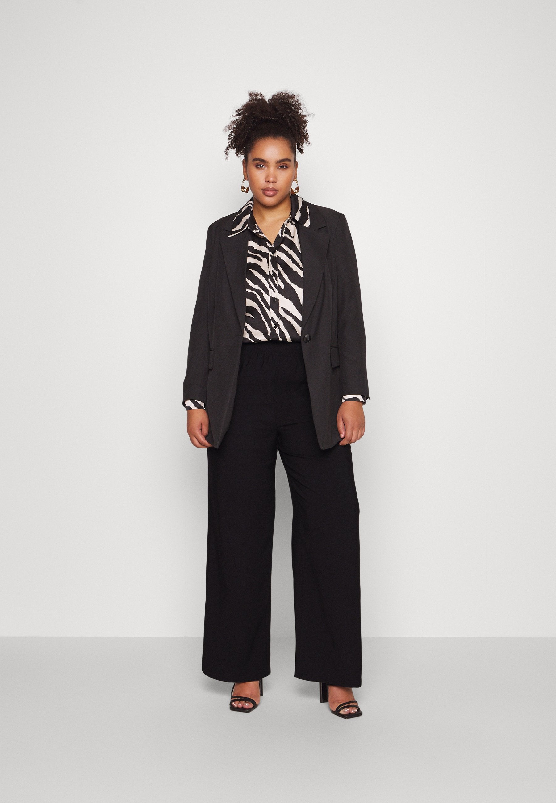  Wide Leg Pant - Trousers - Black