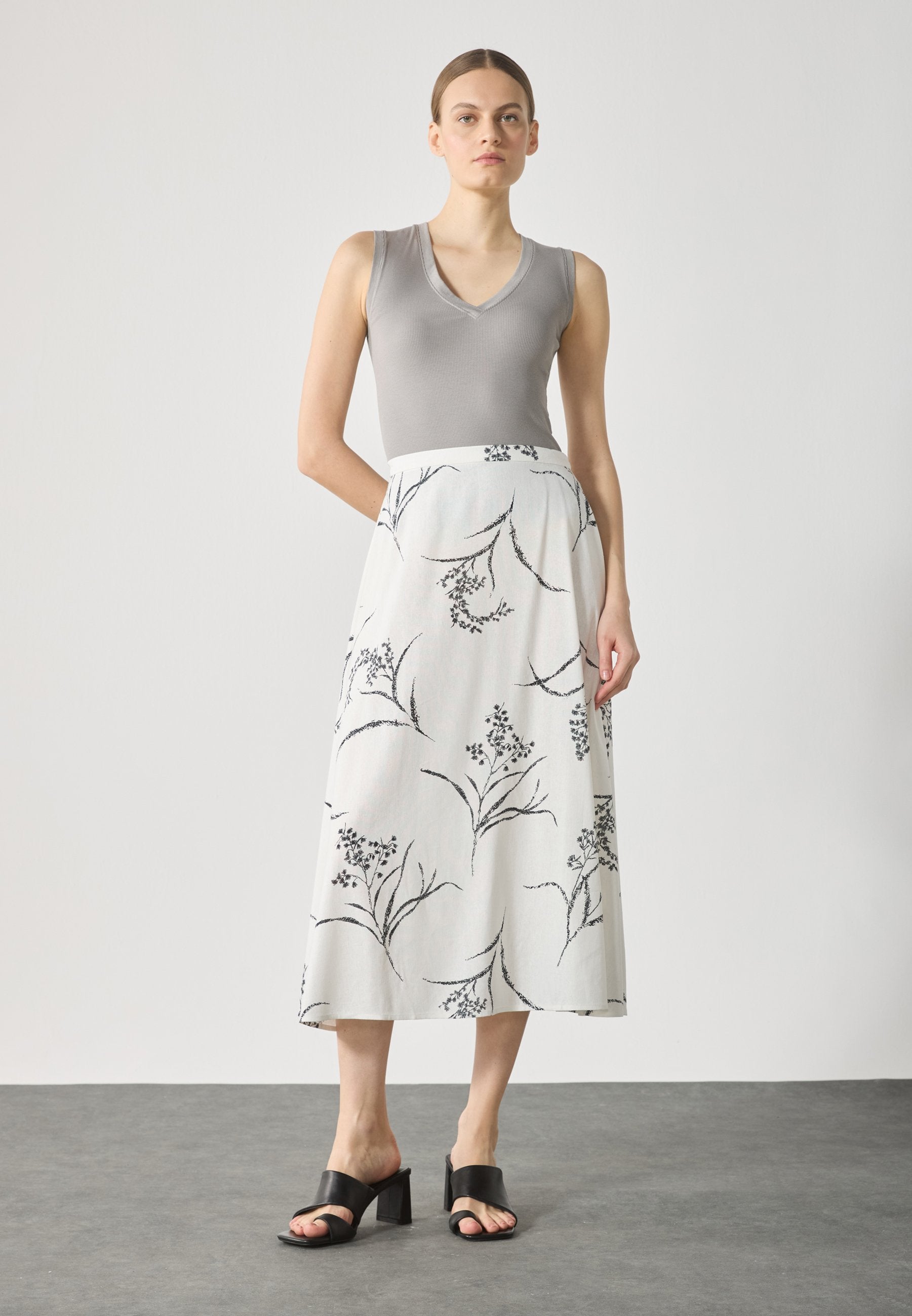 Anna Field Maxi Skirt - Off-white