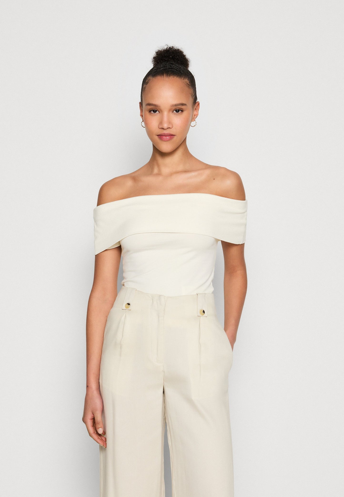 Anna Field OFF SHOULDER TOP - Basic T-shirt - Off-white