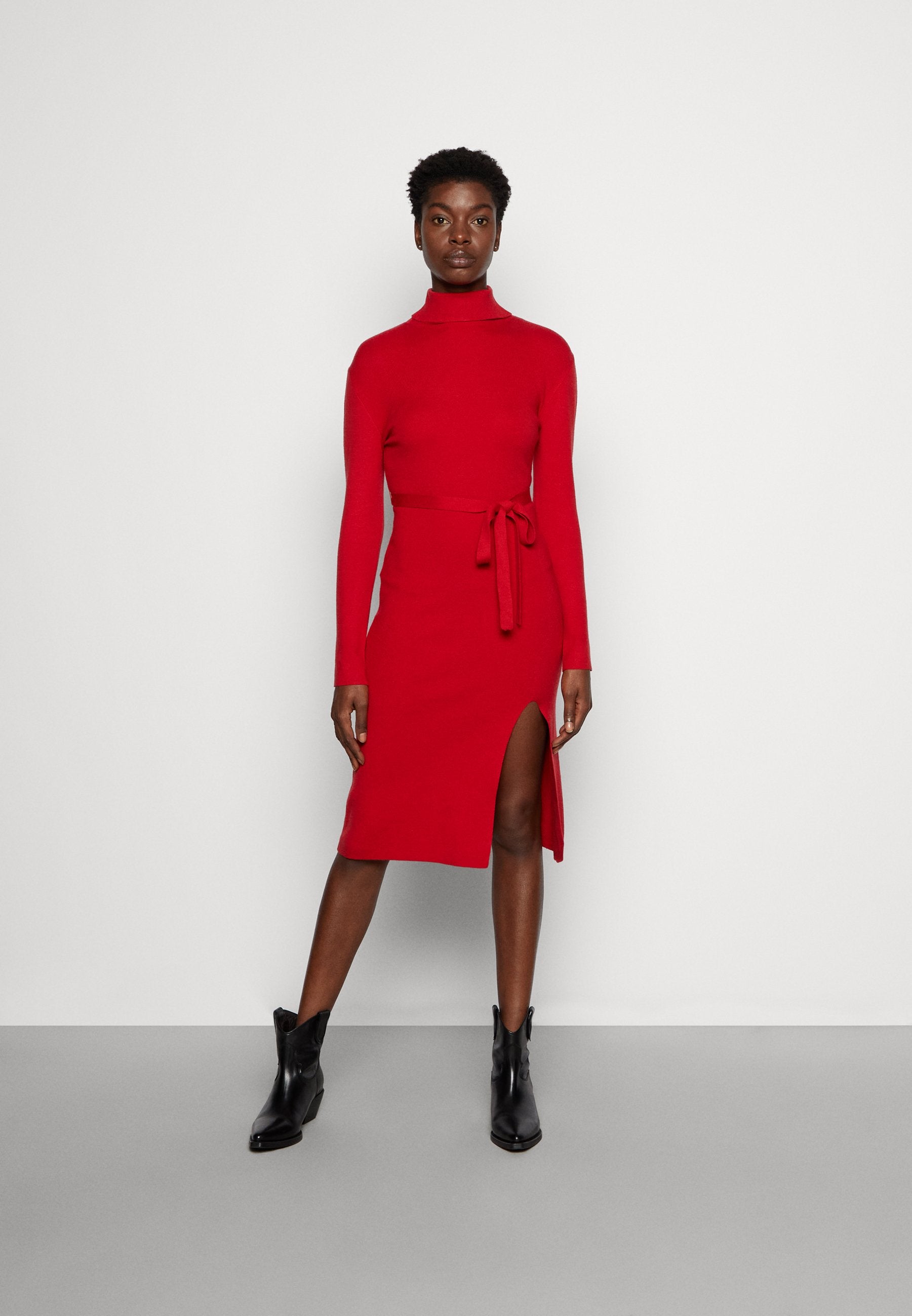 Anna Field Rollkragen Ripp Mini Strickkleid Mit Gürtel - Jumper Dress - Red