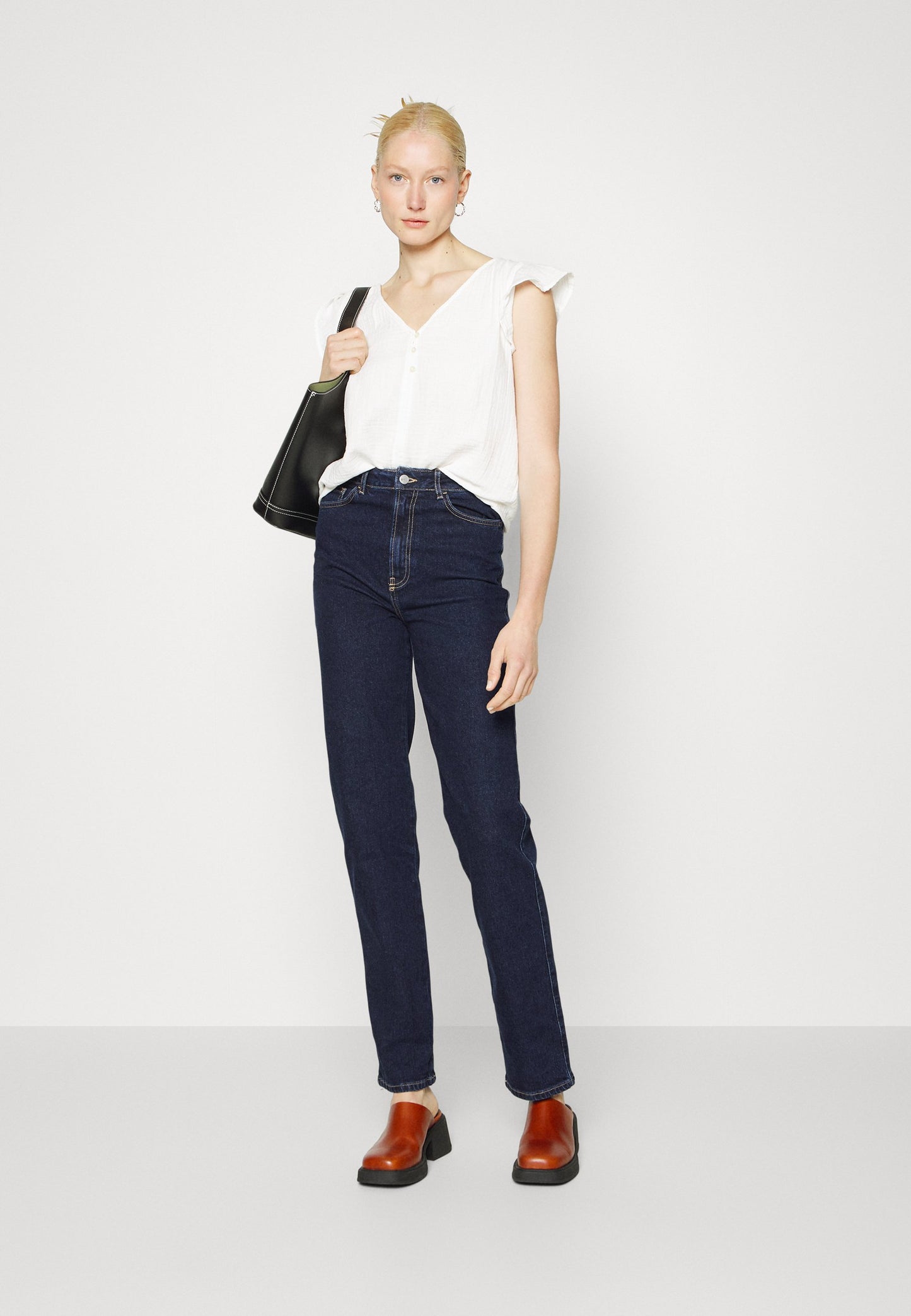  Straight Leg Jeans - Dark Blue Denim