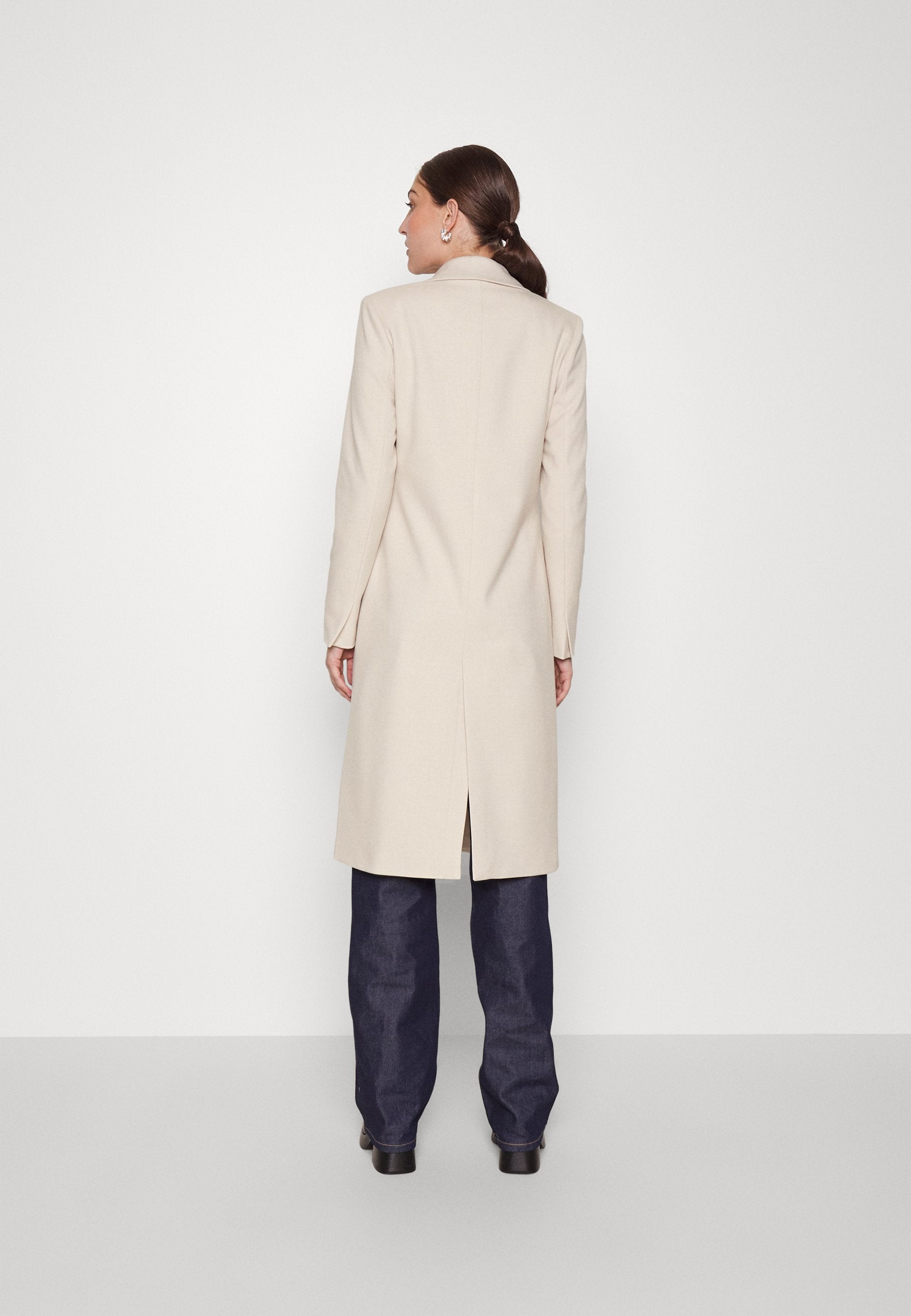  Classic Coat - Beige