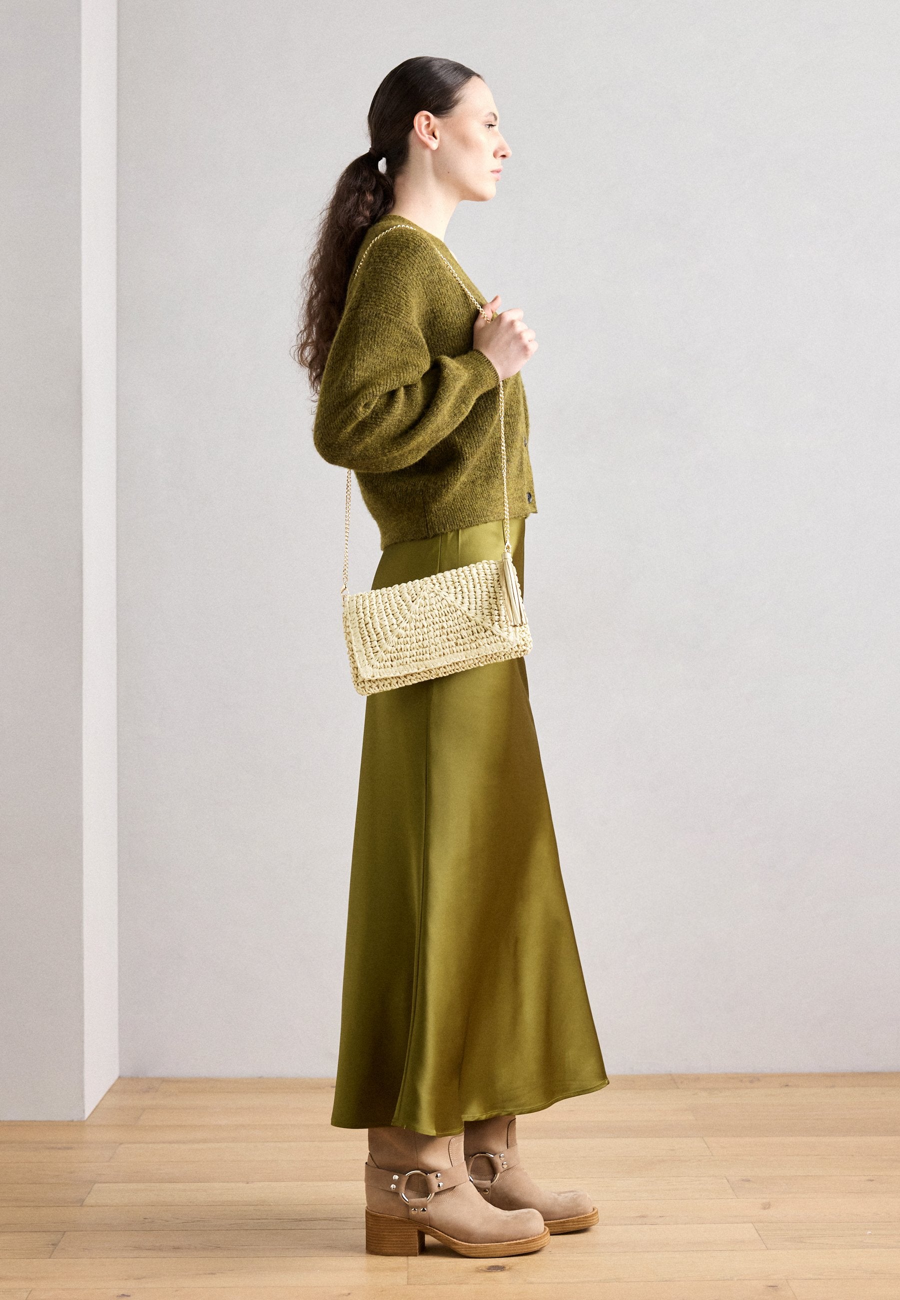 Anna Field Clutch - Straw