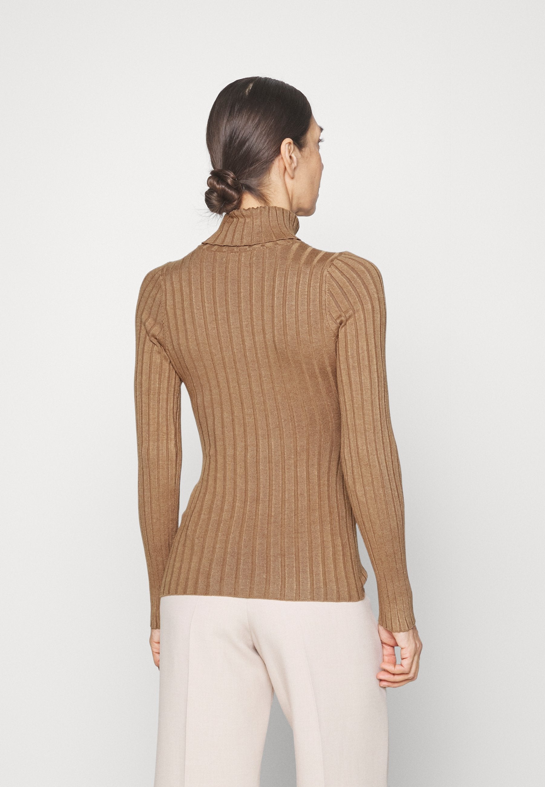Anna Field Jumper - Camel