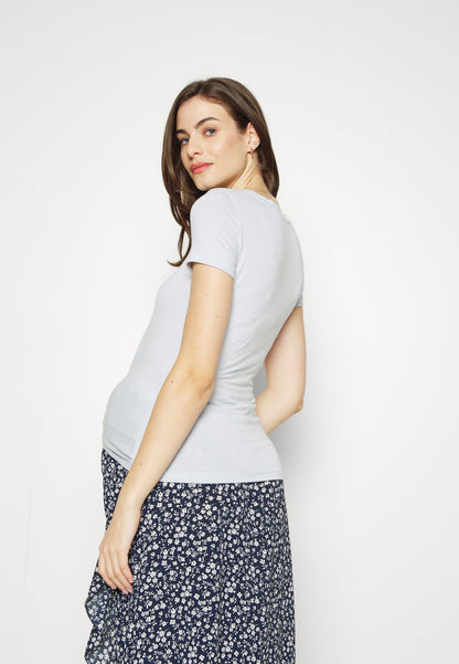  Basic T-Shirt - Light Blue
