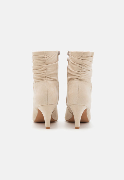  Classic Ankle Boots - Beige
