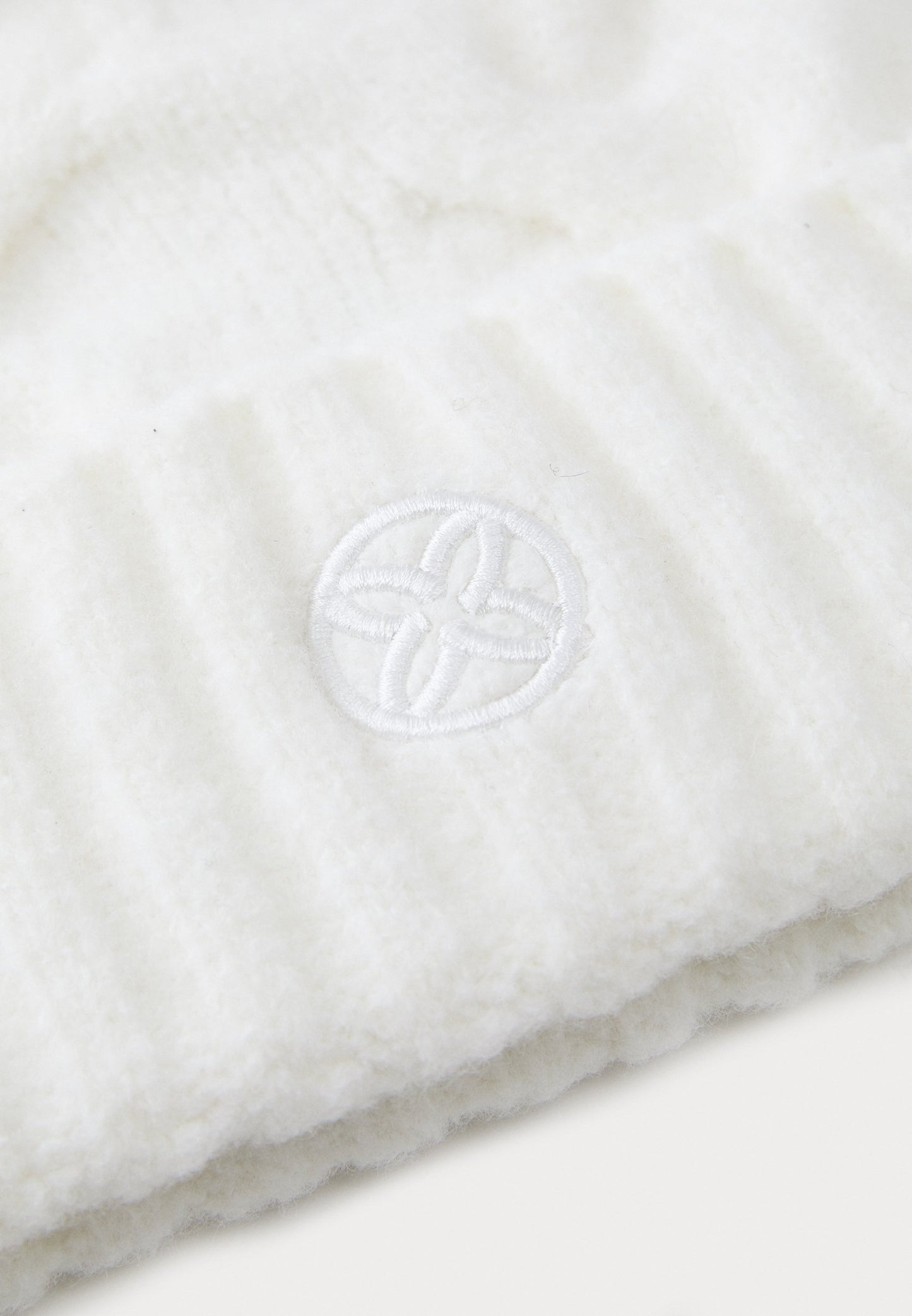 Anna Field Beanie - White