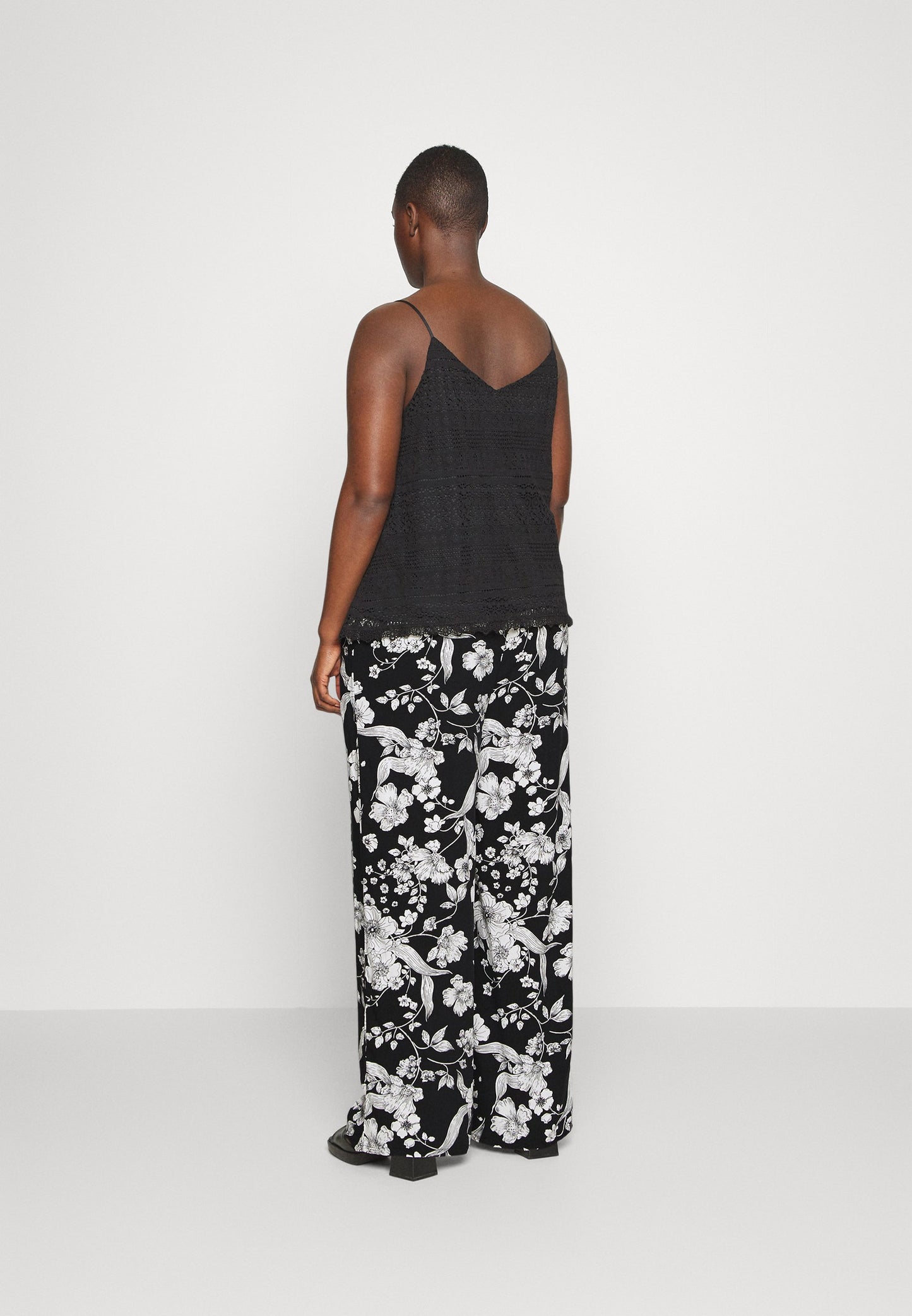  Trousers - Black/Off-White