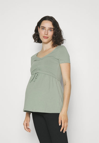  Basic T-Shirt - Basic T-Shirt