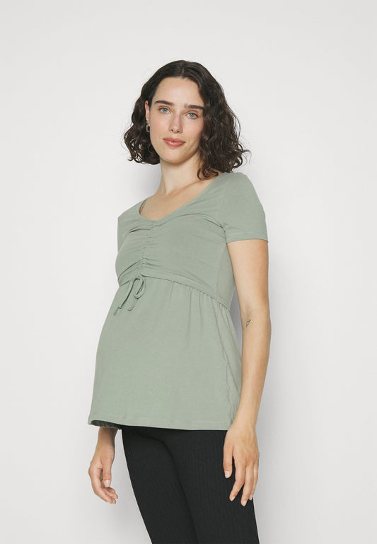  Basic T-Shirt - Basic T-Shirt