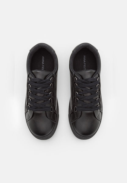 Anna Field Trainers - Trainers