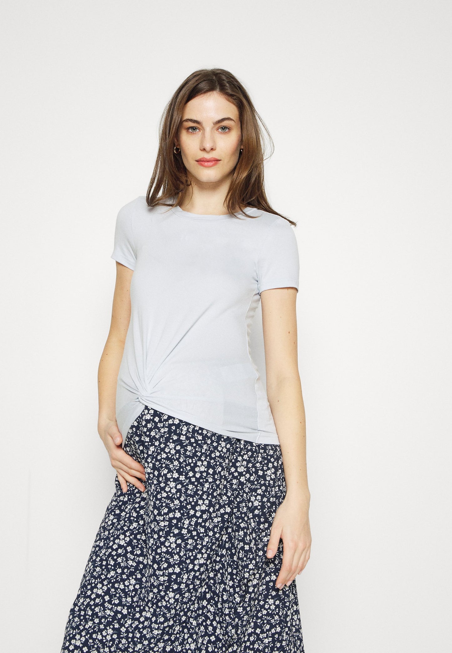  Basic T-Shirt - Light Blue