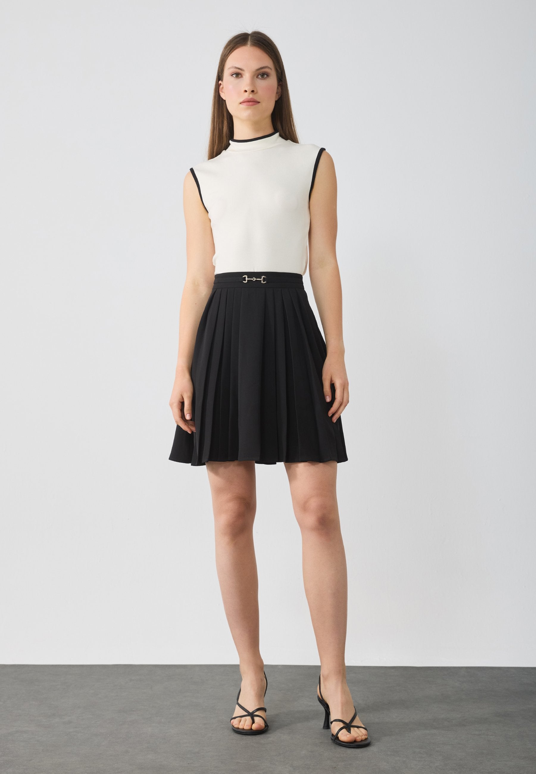 Anna Field Top - Off-white /black