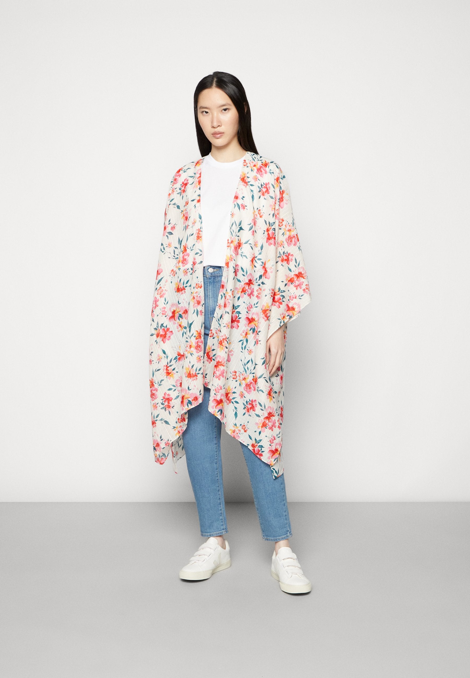 Anna Field Cape - Red