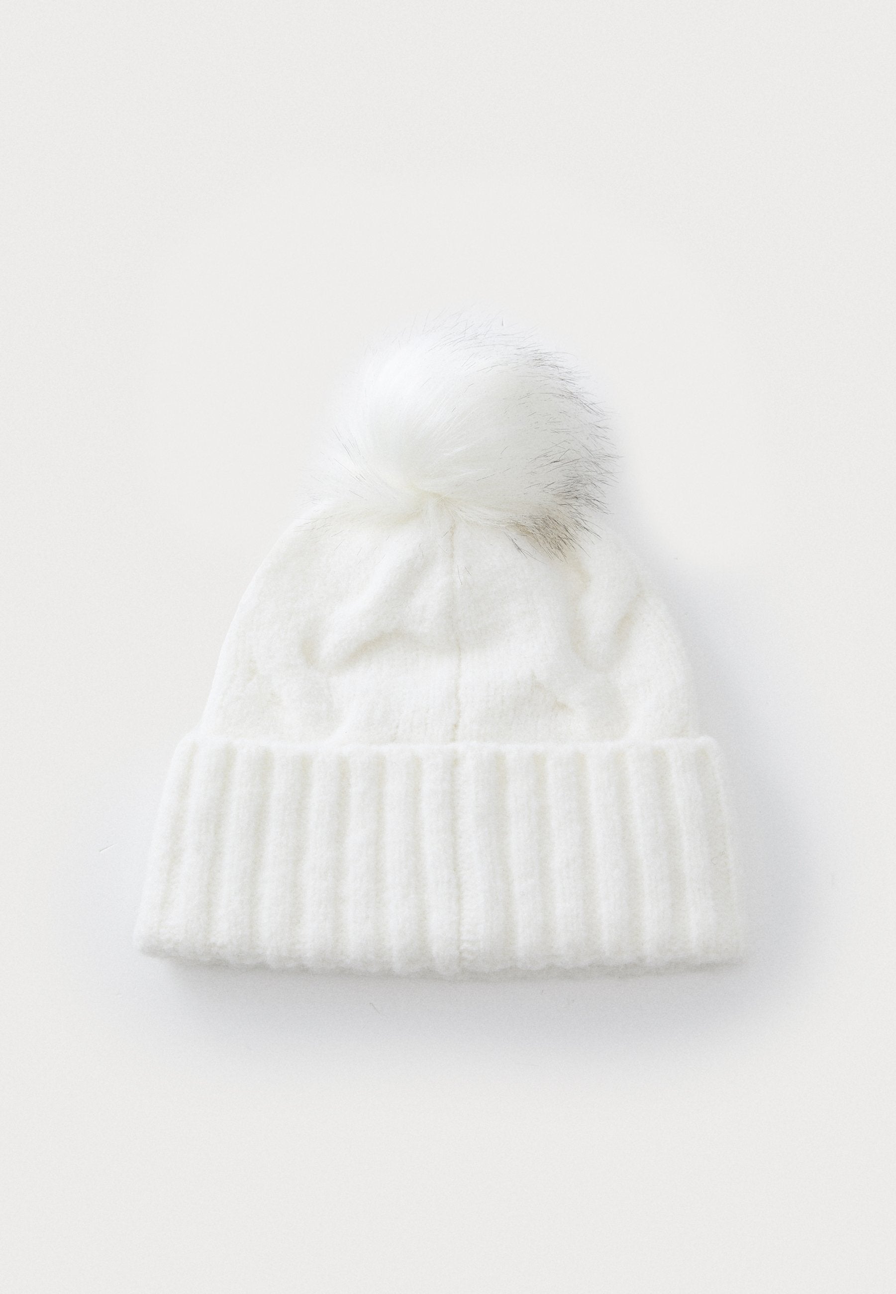 Anna Field Beanie - White