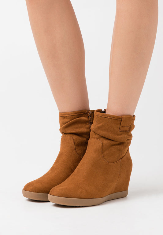 Anna Field Winter Boot - Wedge Ankle Boots - Cognac